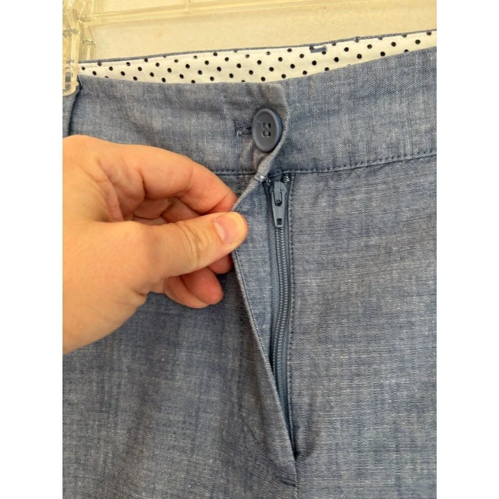 Talbots Women's perfect crop 100% cotton Blue Chambray Capri pants size 12P EUC
